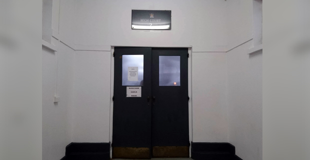 Man accused of aggravated robbery attacks 2 police officers in a Suva High Court room