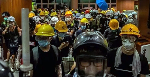 Police evict protesters who stormed Hong Kong's parliament