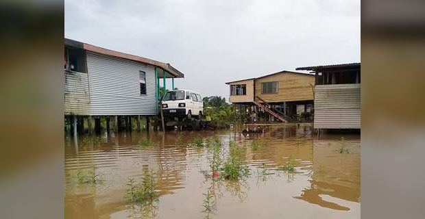 Number of houses in Waidamudamu, Nausori surrounded by flood waters