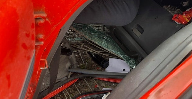 3 people receiving medical treatment after early morning car accident along 4 lane Kings Highway