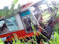 5 still in hospital following bus accident