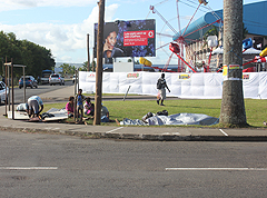 Police to remove hawkers on footpaths