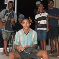 25 shoe shine boys receive bonus saver accounts
