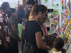 Thousands turn up to snap bargains at Fiji Showcase 