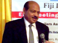 Traders ready to pass reduced prices to consumers