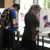 Opinion Polls Favour Obama