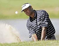 Vijay Singh improves