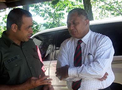 Chiefs still try to grab power