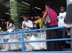 Business hours to be extended this festive season