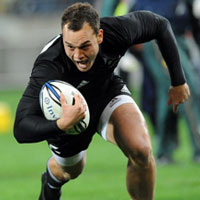 Dagg, Kahui out injured