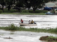 Shops Close As Flood Water Enter Rakiraki Town