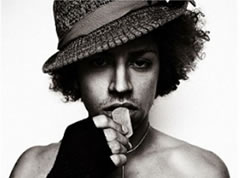 Tanumi eyes US record label