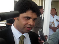 Countries continue to issue negative travel advisories