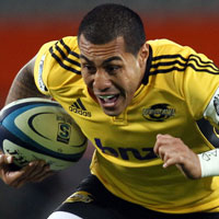 Hurricanes name Pisi at flyhalf