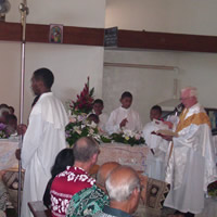 Hundreds farewell Tikaram