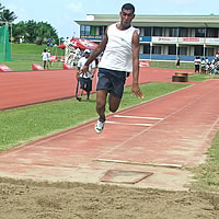 Wainimakutu dominates