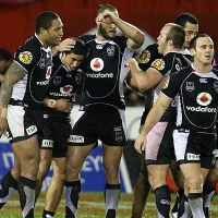 Vatuvei double helps Warriors overcome Panthers