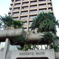 RBF tightens exchange controls