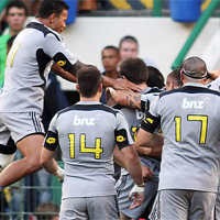 Hurricanes out to end Highlanders winning run