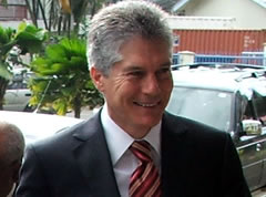 Aust Hopes Fiji Will Go To Elections Soon