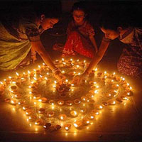 Last minute rush for Diwali