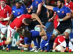 France battles odds to reach RWC final