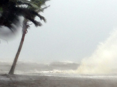 Hurricane force winds to continue till tomorrow morning