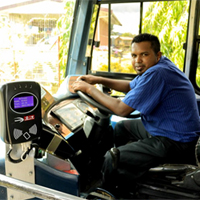 Dual system of paying bus fare to continue