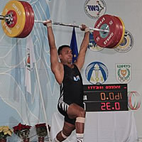 Weightlifters stamp its mark