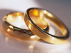Mixed reactions on new marriage age