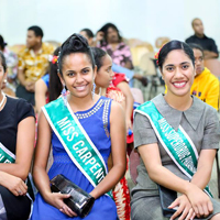 Queen and King contestants blessed with special prayer