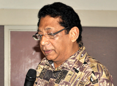 Unionists question PS salaries, refuse to reveal their own