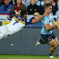 Waratahs keeps play-offs chances alive