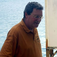 Downer Commends EU Stance