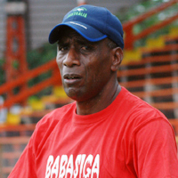 1992 victorious side reunites for Classics meet