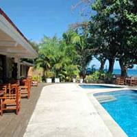 North hotel operators want more flights