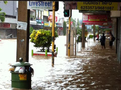 716 people at 32 evacuation centres