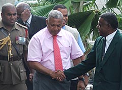 PM urges Church Executives to improve relations with Govt