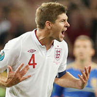 England out to create history