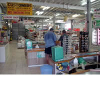 Savusavu filled with shopppers