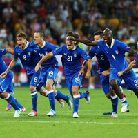 Italy defeat England in Euro quarters