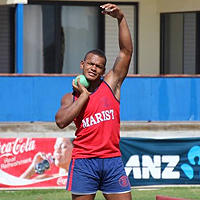 Matau sets new discus record