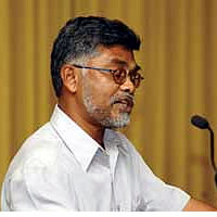 Constitution Architect Gives Best Option