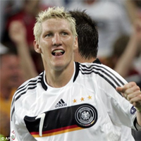 German midfielder cleared to play