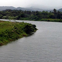 Navua River water level rising