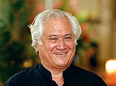 Fiji should be allowed to make its own decisions