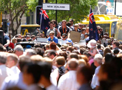 Thousands gather for NZ 7s parade
